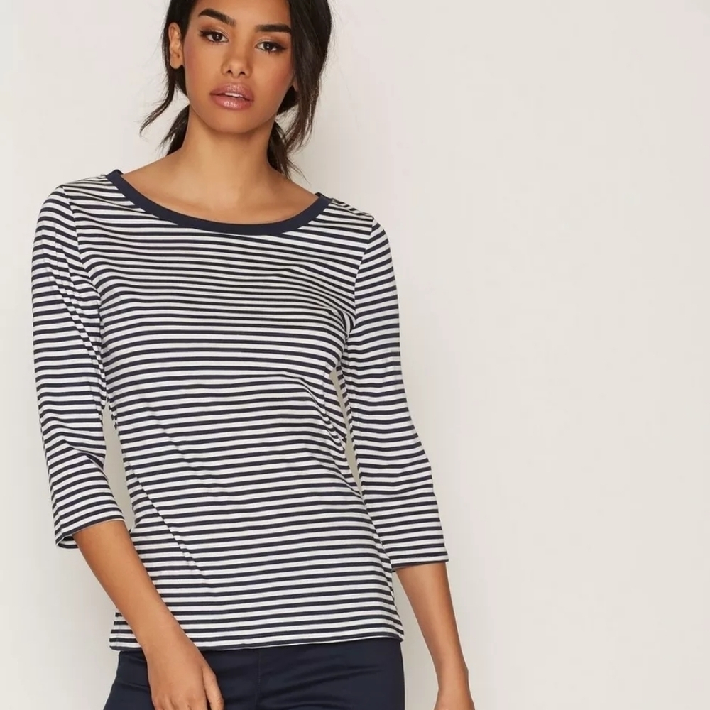 Marcia blue striped boat neck t-shirt Nautical